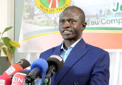 Délocalisation du 4 avril à Thiès : le maire Babacar Diop salue une “décision historique”