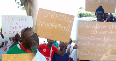 Sit-in des travailleurs de l’hôpital régional de Ziguinchor pour dénoncer le management de l’établissement sanitaire