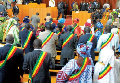 Benno Vs Coalition Diomaye Faye: Des ministres de Macky Sall veulent siéger à l’Assemblée nationale