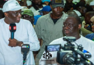 Coalition Jamm Ak Njarin – Amadou Ba brocarde le «projet» au meeting de Guédiawaye : « Si ce rythme actuel continue, la première pierre du fameux Projet ne sera posée qu’en 2028»