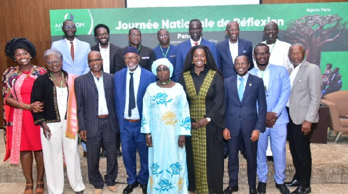 Démocratie sénégalaise : entre modèle reconnu et urgences de refondation Démocratie sénégalaise : entre modèle reconnu et urgences de refondation