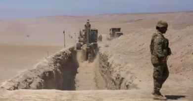 Chili: les tranchées anti-migrants