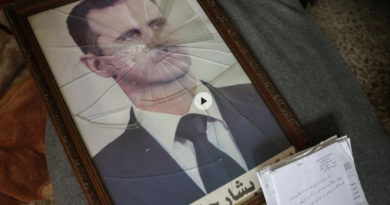 En Syrie, une exposition de caricatures des Assad témoigne d’une parole qui se libère avec prudence. En Syrie, une exposition de caricatures des Assad témoigne d’une parole qui se libère avec prudence.