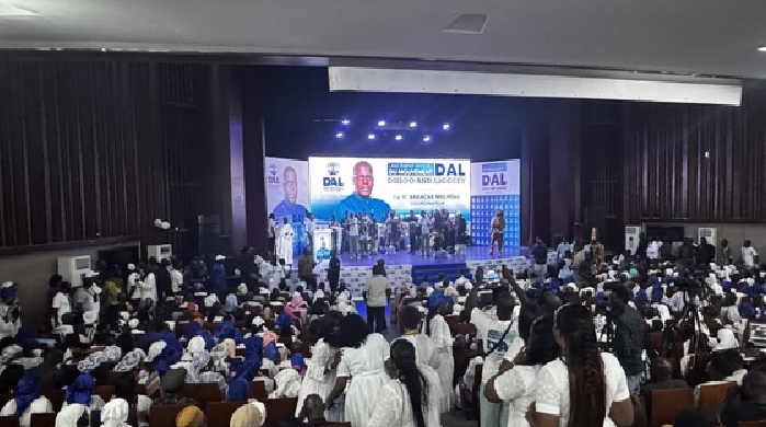 Babacar Mbengue, maire de Hann Bel-Air, lance officiellement son mouvement DAL (Diisoo Ànd Liggéey)-Les Bâtisseurs Babacar Mbengue, maire de Hann Bel-Air, lance officiellement son mouvement DAL (Diisoo Ànd Liggéey)-Les Bâtisseurs