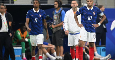 Mondial 2026: la France stoppée Mondial 2026: la France stoppée