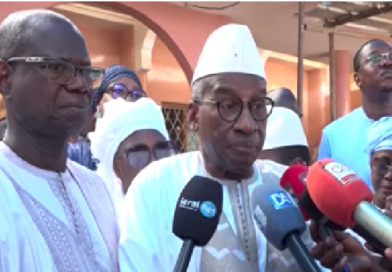 L’APR à Tivaouane : Macky Sall sollicite des prières en terre de la « Tidianiya » pour conquérir l’ONU L’APR à Tivaouane : Macky Sall sollicite des prières en terre de la « Tidianiya » pour conquérir l’ONU
