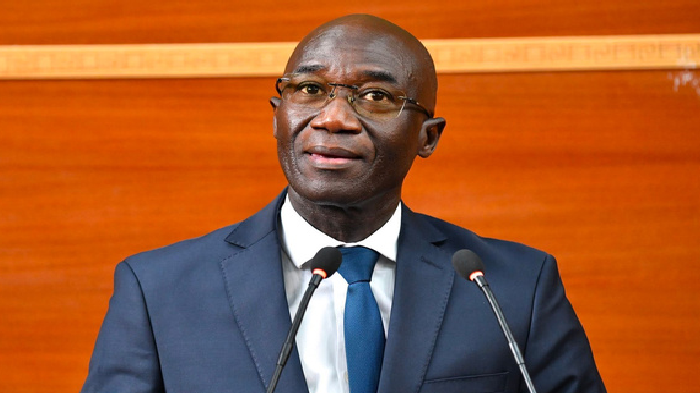 Article 37 : « Le peuple sénégalais aura le dernier mot par référendum » (Garde des Sceaux Ministre de la Justice, Me Moussa Sarr) Article 37 : « Le peuple sénégalais aura le dernier mot par référendum » (Garde des Sceaux Ministre de la Justice, Me Moussa Sarr)