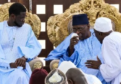 Tivaouane: Bassirou Diomaye Faye réaffirme l’engagement de l’État aux côtés de la cité religieuse Tivaouane: Bassirou Diomaye Faye réaffirme l’engagement de l’État aux côtés de la cité religieuse