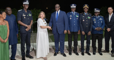 JOJ : un contingent français de 53 policiers, gendarmes et spécialistes de la sécurité civile débarque à Dakar JOJ : un contingent français de 53 policiers, gendarmes et spécialistes de la sécurité civile débarque à Dakar