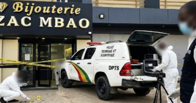 ZAC Mbao : un bijoutier assassiné dans sa boutique, la police sur une piste solide ZAC Mbao : un bijoutier assassiné dans sa boutique, la police sur une piste solide